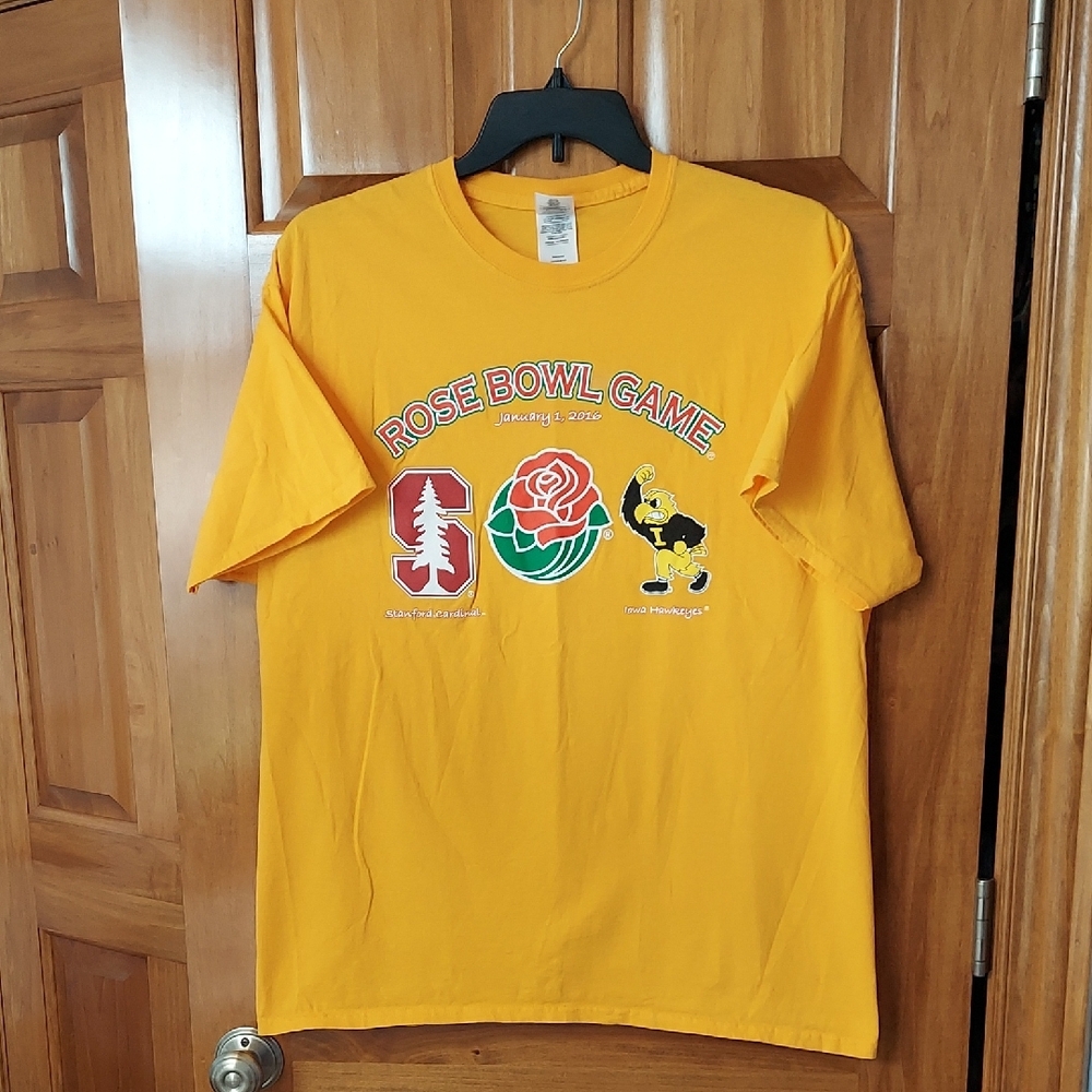 Iowa Hawkeyes Rose Bowl Game 2016 Yellow Gold T-Shirt, Men's Size XL, Like New